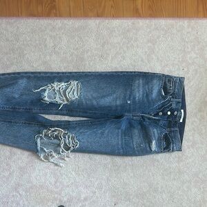 Pacsun distressed denim mom jeans!!